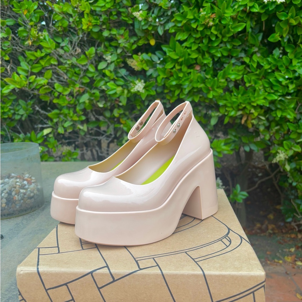 Melissa Doll Heel